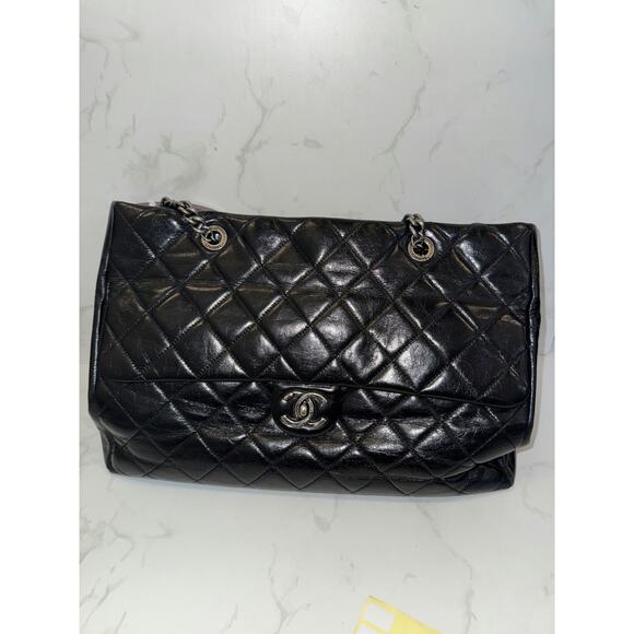 Chanel Glazed Calfskin Quilted Large Duo Color Tote in Black - Picture 1 of 8